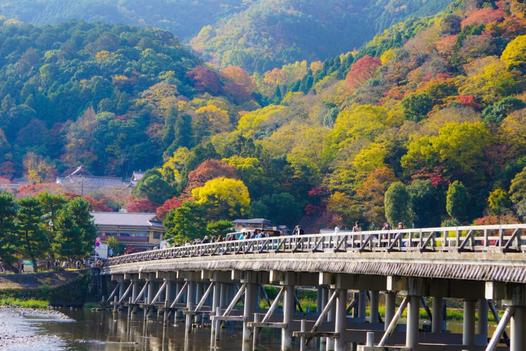 嵐山　渡月橋　紅葉
