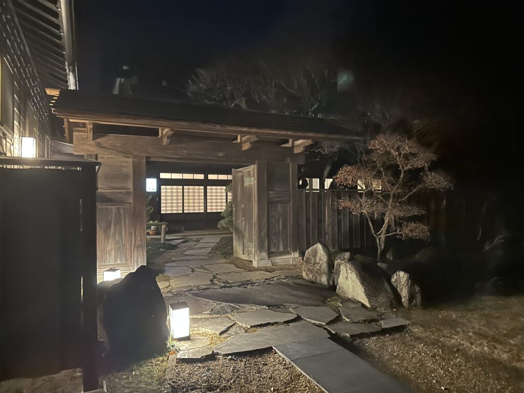 坐忘の夕食会場の外観